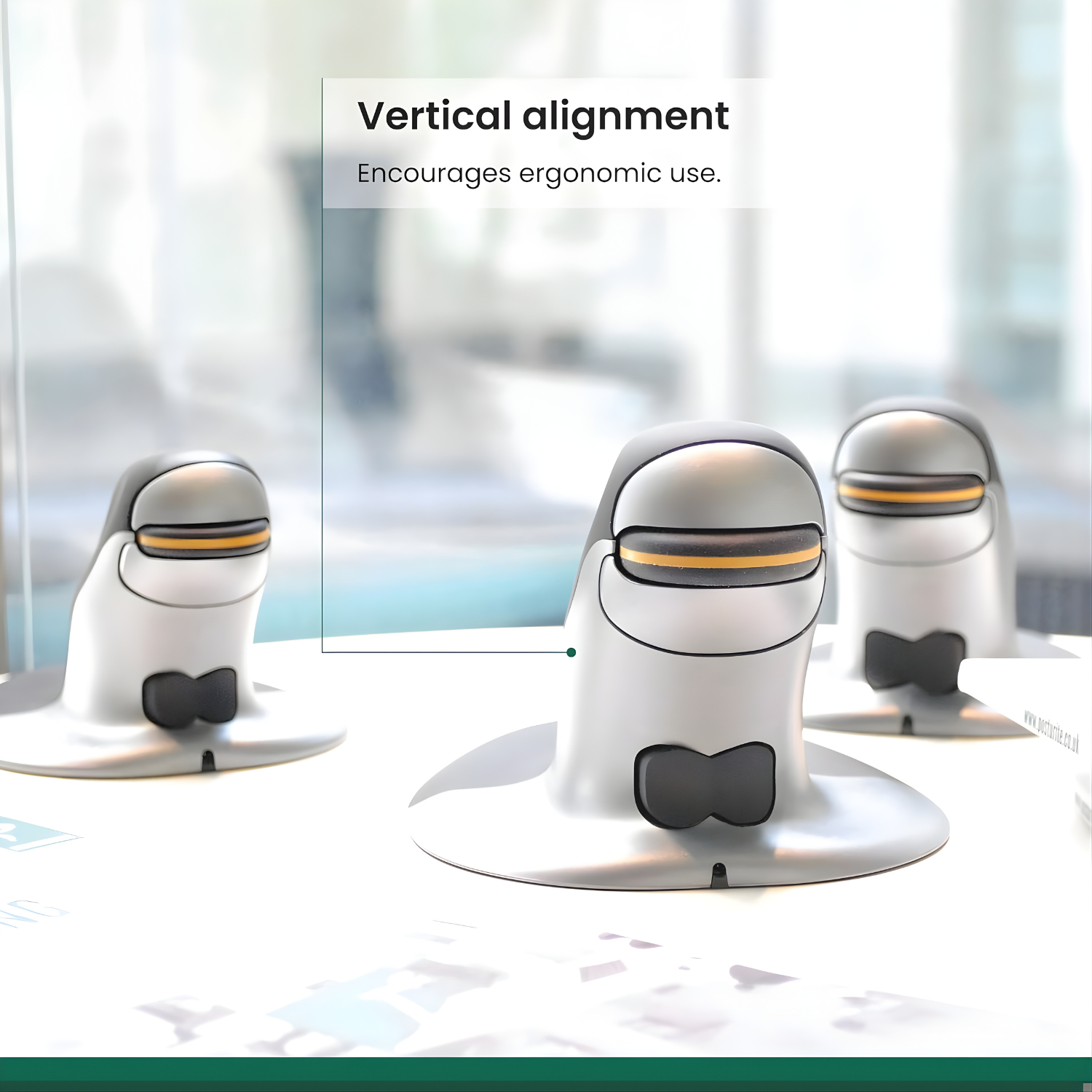 ماوس Posturite Penguin بتصميم عمودي مريح – سلكي USB، مناسب لليد اليمنى واليسرى، لتخفيف آلام RSI وتنميل اليد – حجم Medium (أسود/فضي)