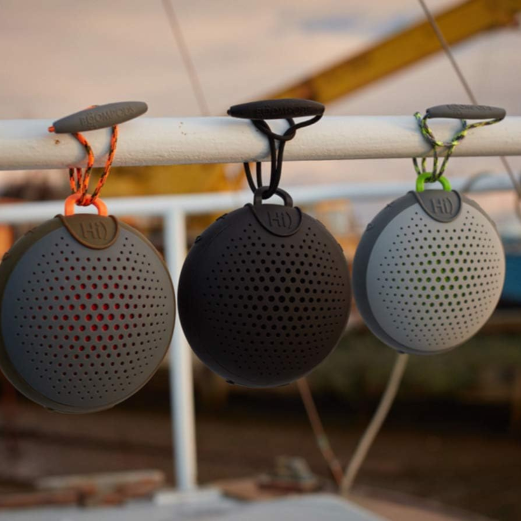 سبيكر Boompods Aquablaster بلوتوث مقاومة للماء مع دعم Amazon Alexa